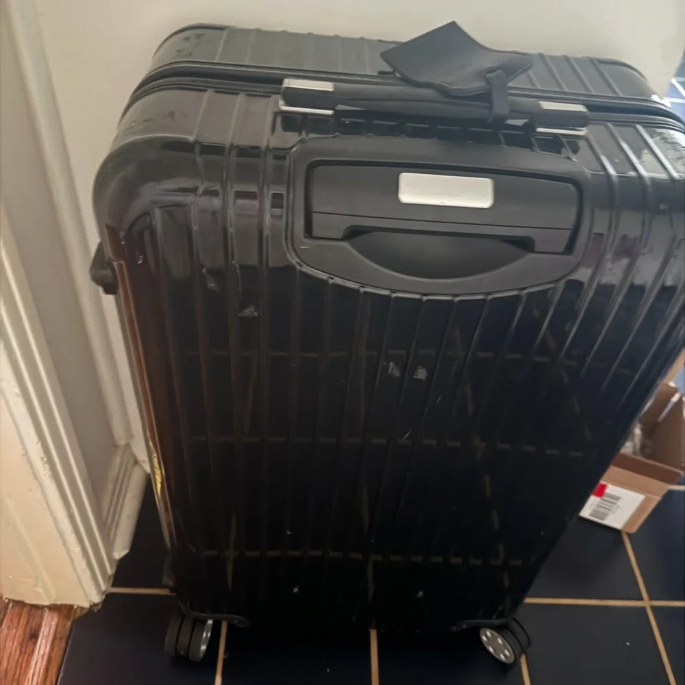 RIMOWA Glossy Black Suitcase - Picture 2 of 2